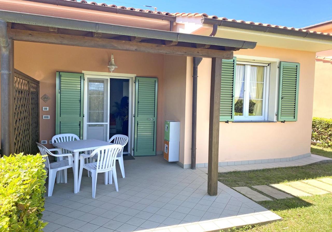Rosa Dei Venti Aparthotel Vada Kültér fotó