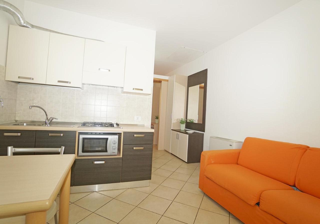 Rosa Dei Venti Aparthotel Vada Kültér fotó