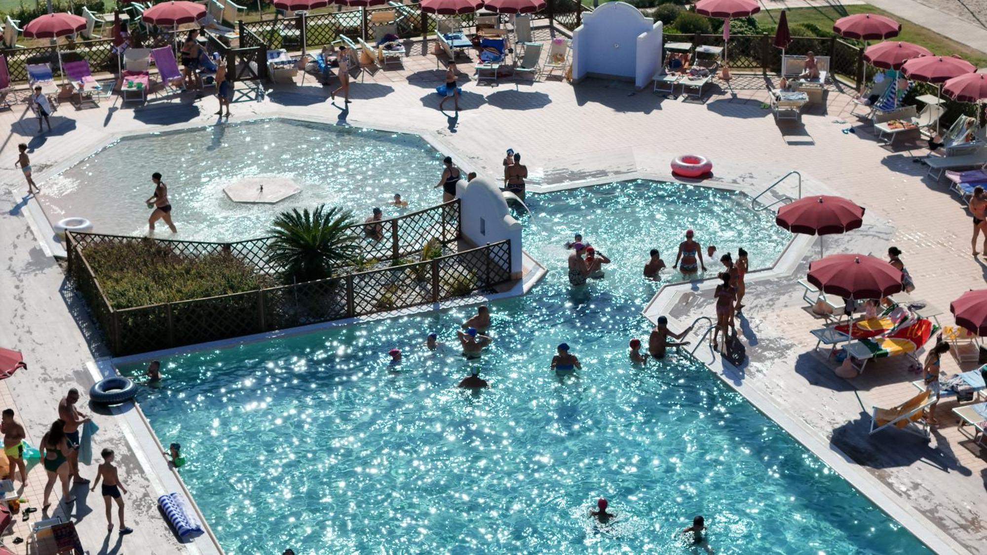 Rosa Dei Venti Aparthotel Vada Kültér fotó