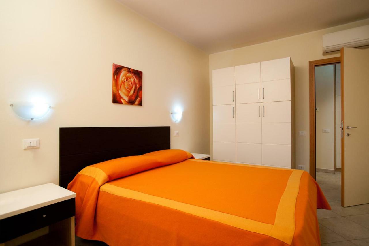 Rosa Dei Venti Aparthotel Vada Kültér fotó