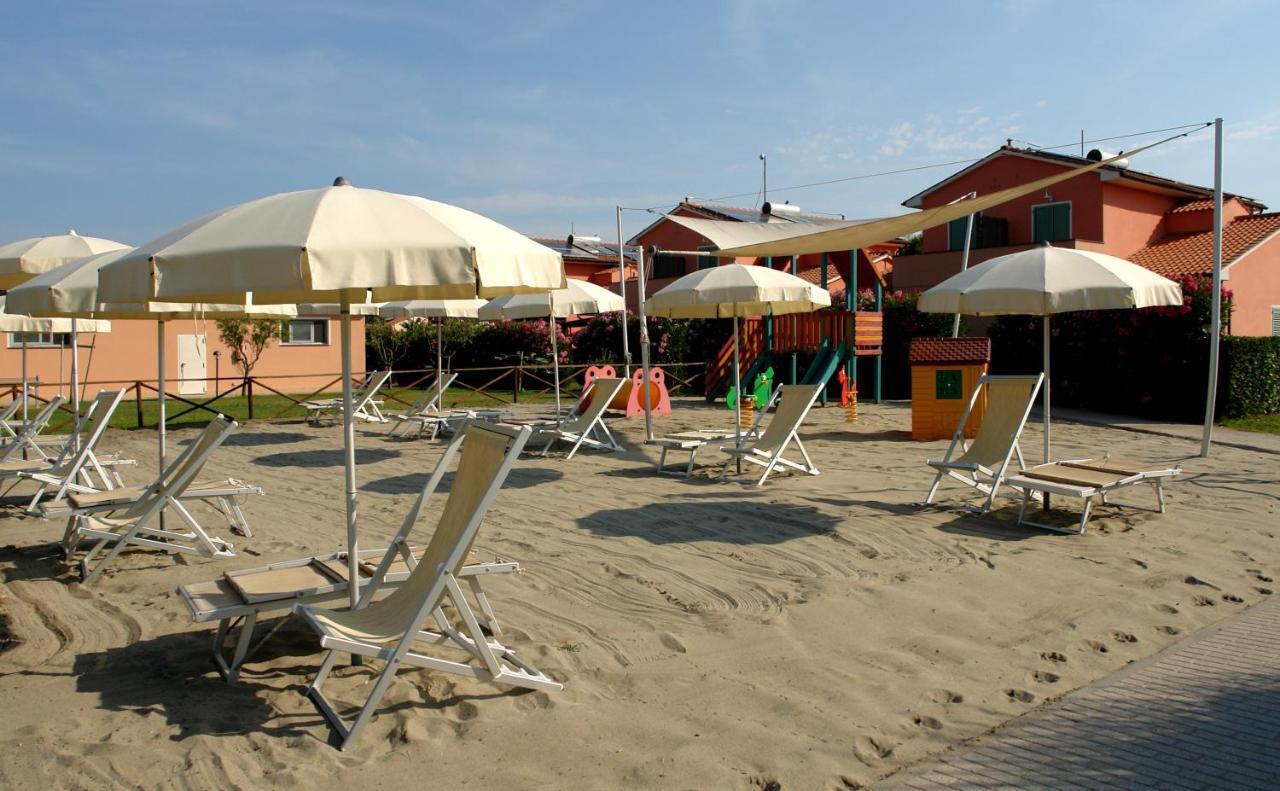 Rosa Dei Venti Aparthotel Vada Kültér fotó
